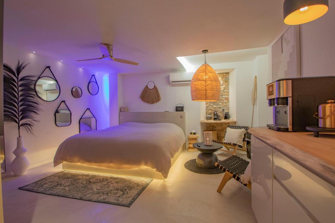 Les Bains D'Eros Hotel Cuers Ngoại thất bức ảnh