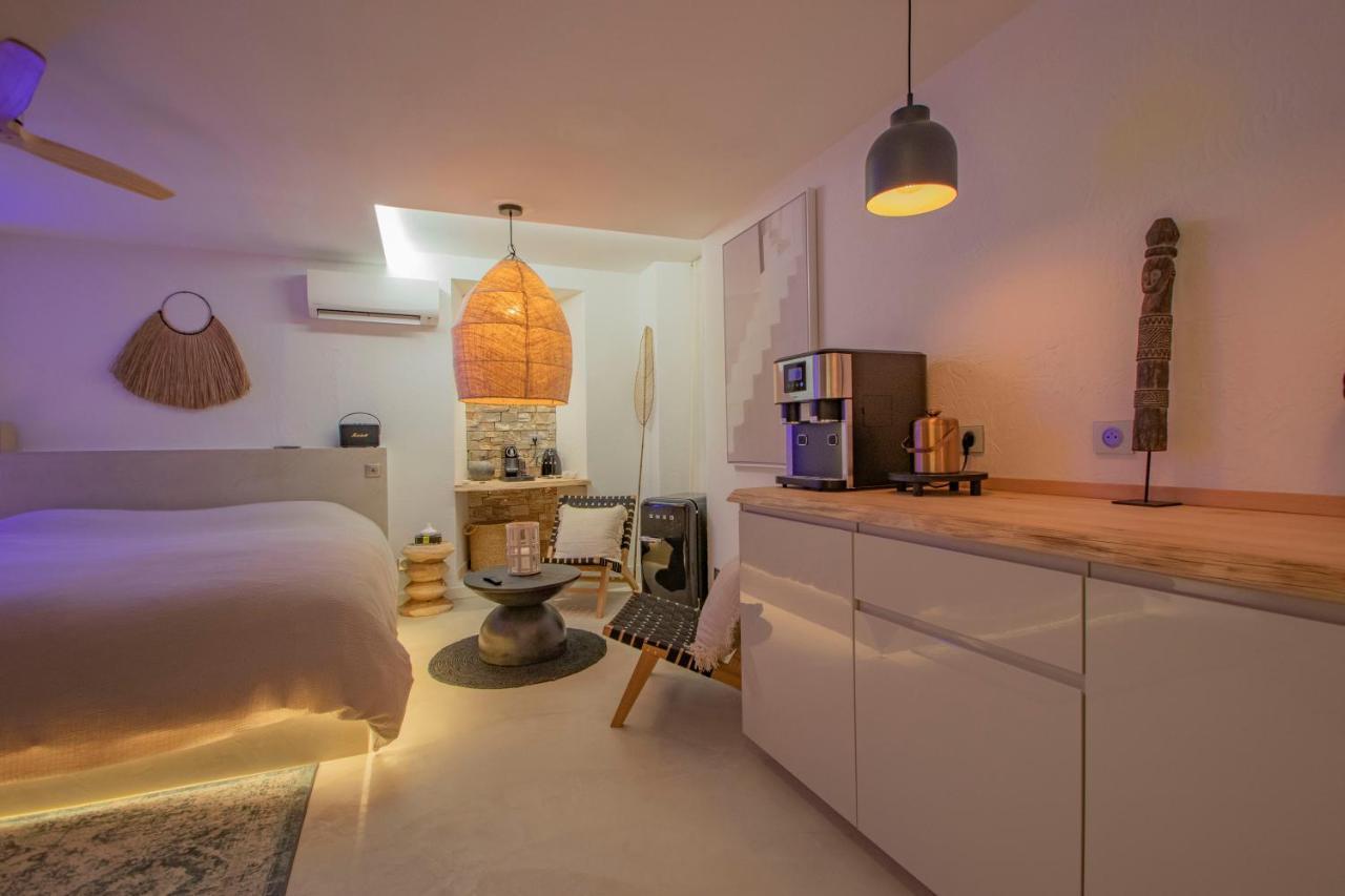 Les Bains D'Eros Hotel Cuers Ngoại thất bức ảnh